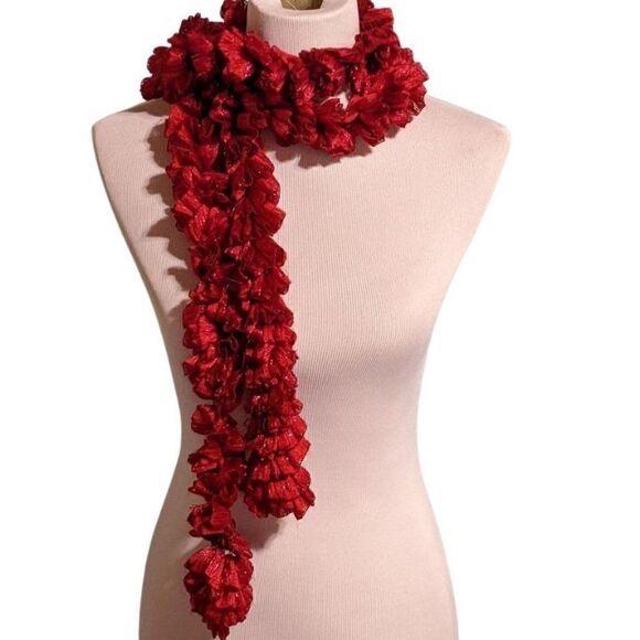 WOMEN'S RUFFLED PINK W/METALLIC ACCENT SCARF - Picture 1 of 3